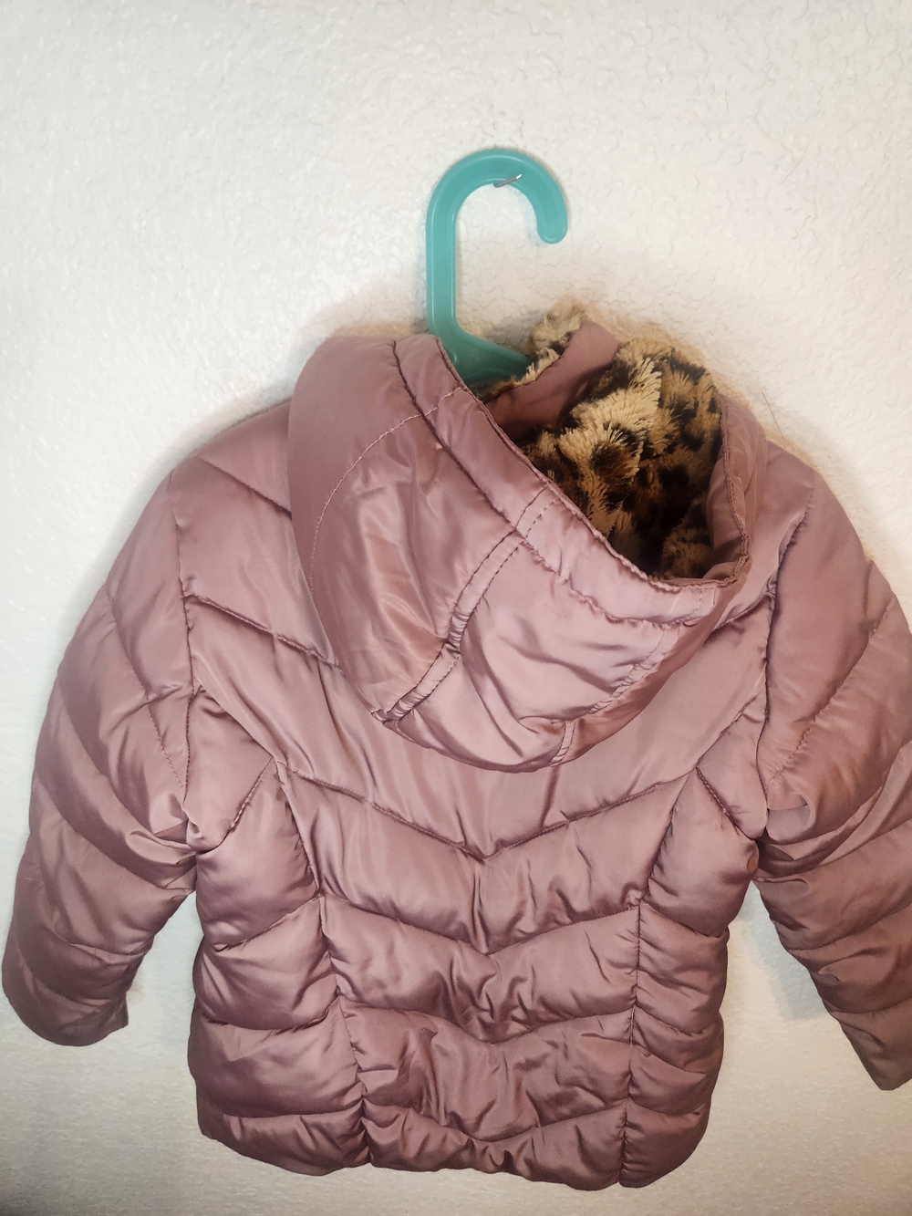 Girls Mauve Puffer Jacket with Faux Fur Trim - Picture 10 of 16